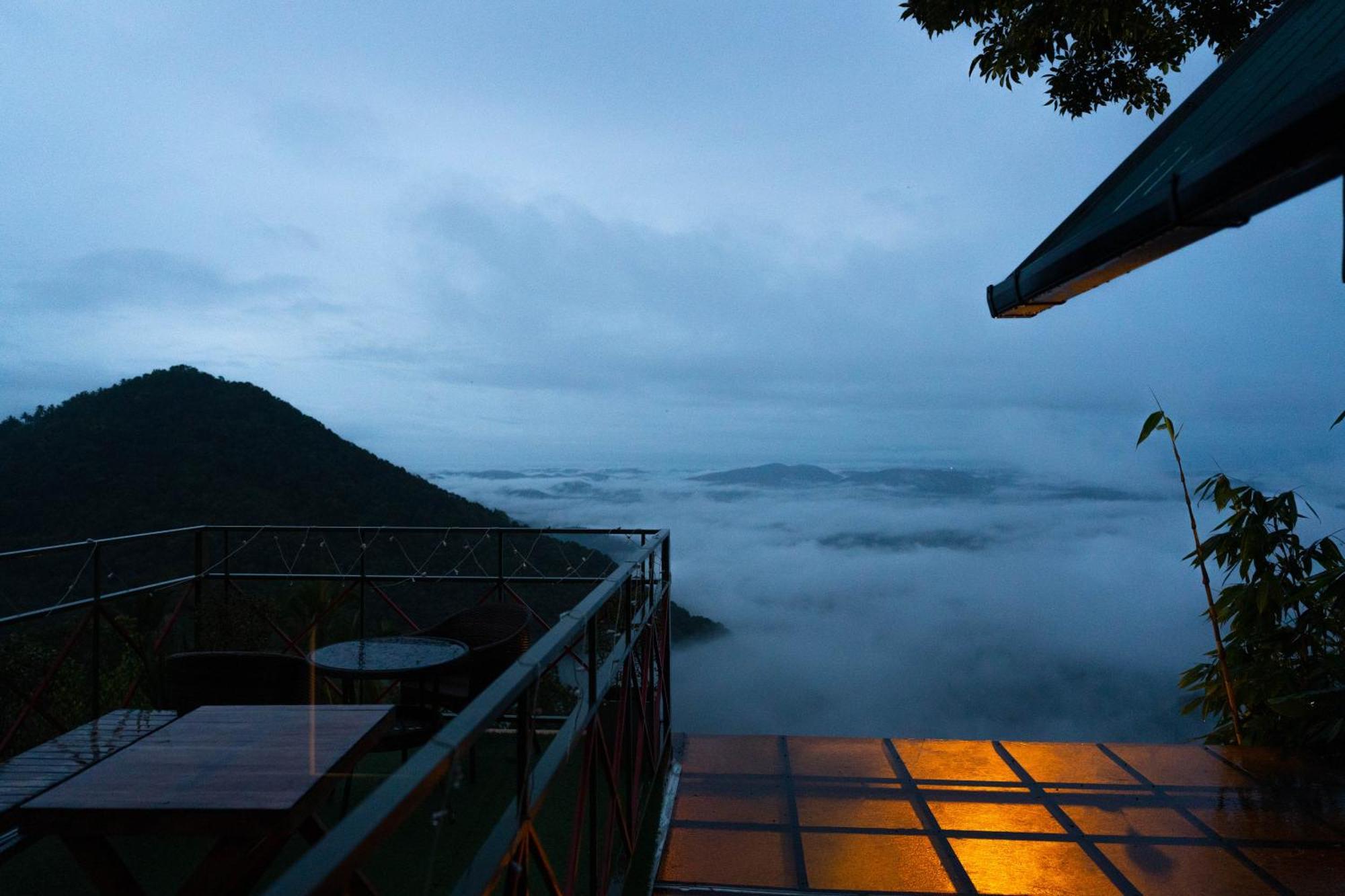 Mount Stratus Resort Vayalada Balussery 외부 사진