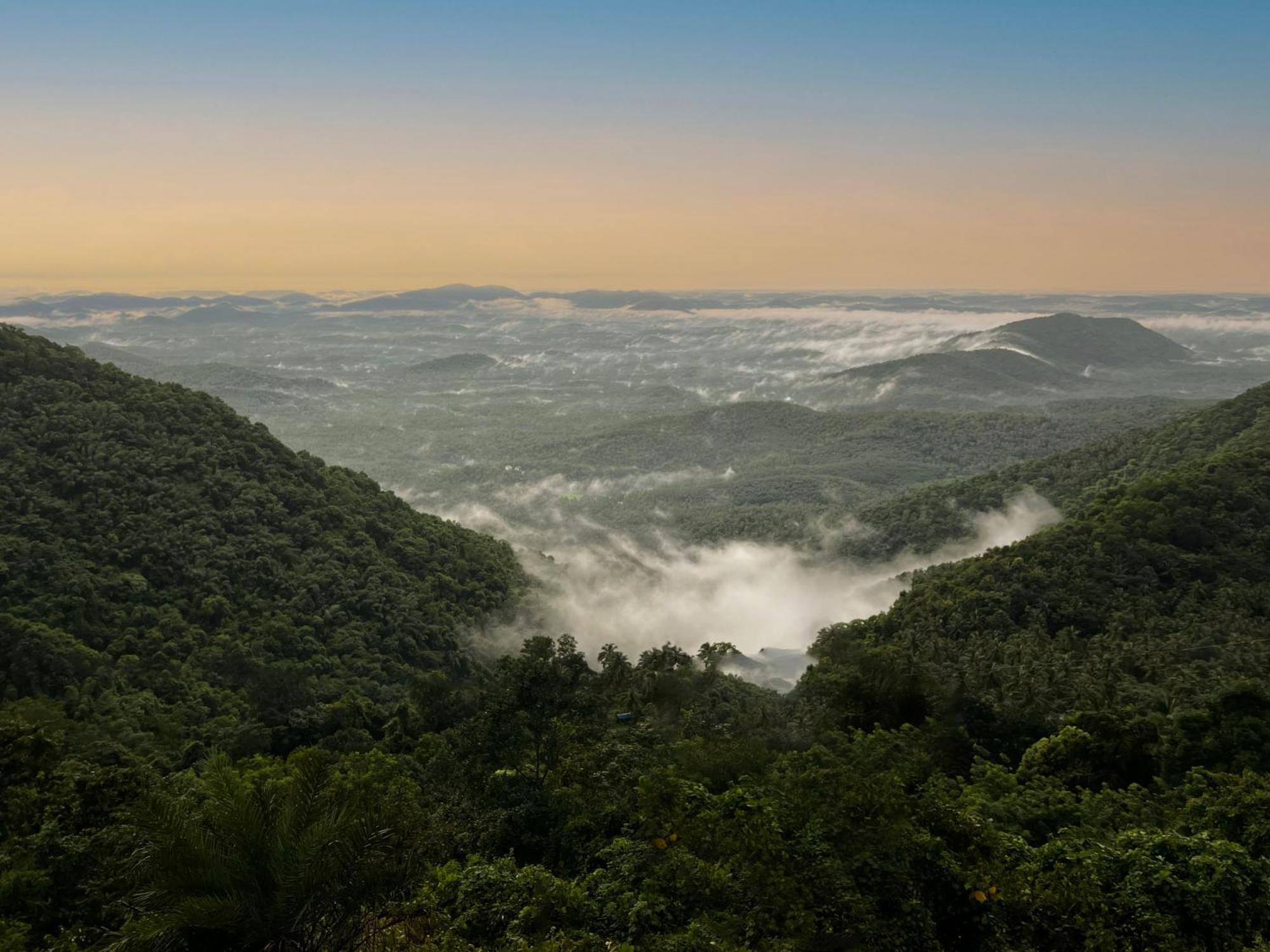 Mount Stratus Resort Vayalada Balussery 외부 사진
