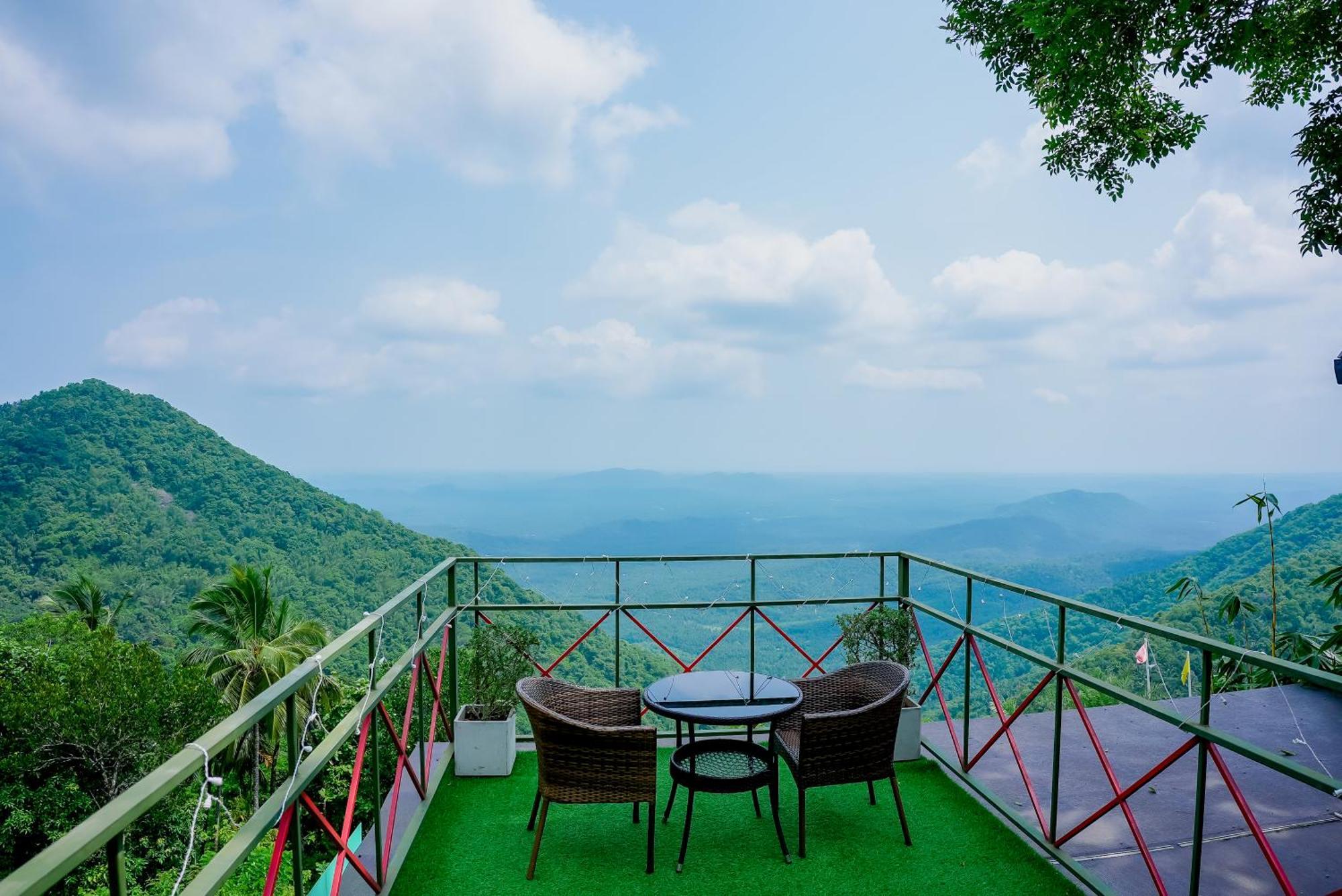 Mount Stratus Resort Vayalada Balussery 외부 사진