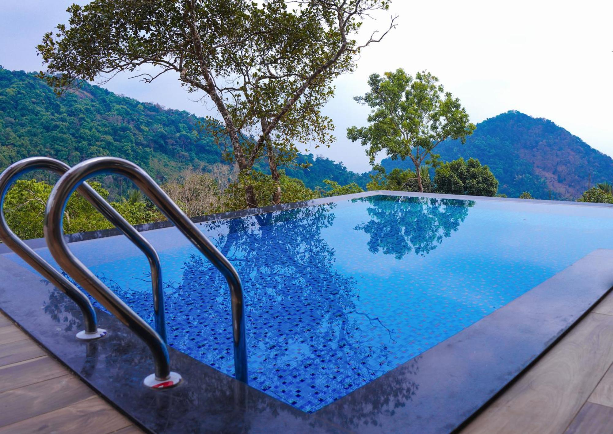 Mount Stratus Resort Vayalada Balussery 외부 사진
